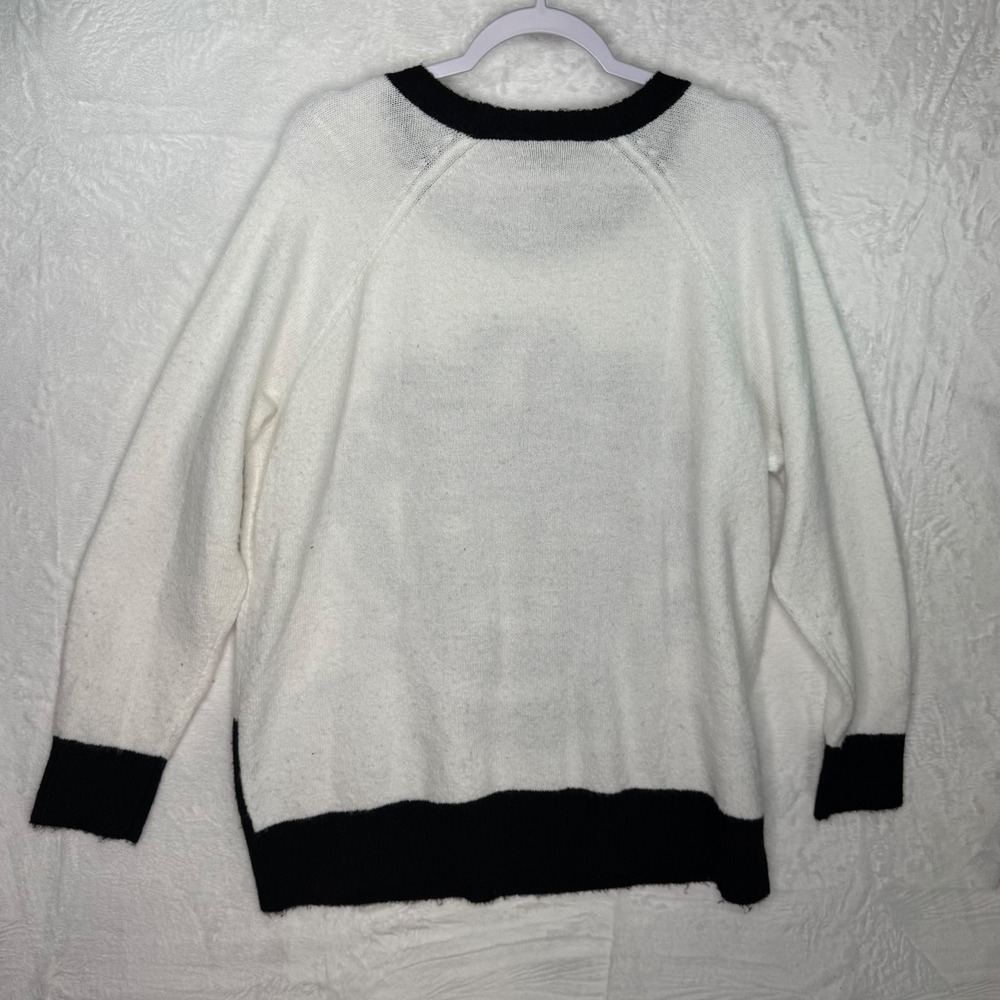 Torrid x Marilyn Monroe Graphic Sweater Black White Knit Pullover Women's Size 1 - Picture 4 of 5
